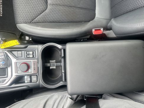 Used 2022 Subaru Forester Premium AWD/4WD image 34