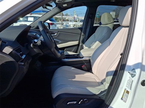 Certified 2025 Acura RDX SH-AWD image 13