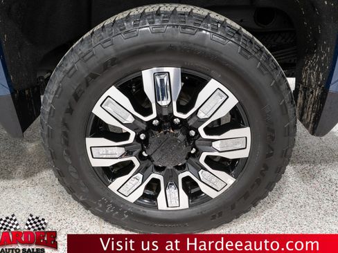 Used 2026 GMC Sierra 2500 Denali w/ Denali Reserve Package image 10