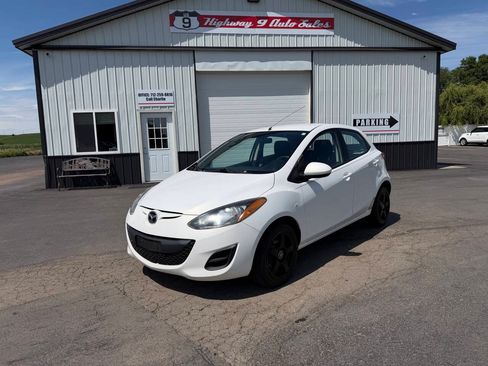 Used 2011 MAZDA MAZDA2 Sport FWD image 1