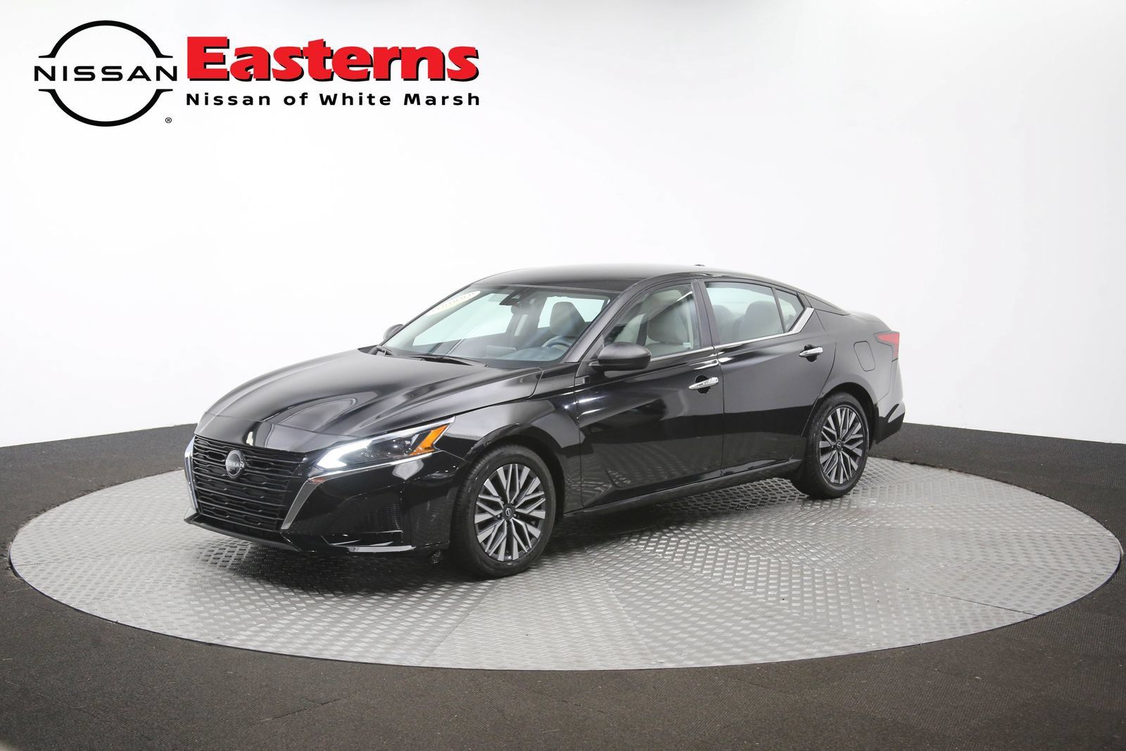 Used 2024 Nissan Altima 2.5 SV FWD image 54