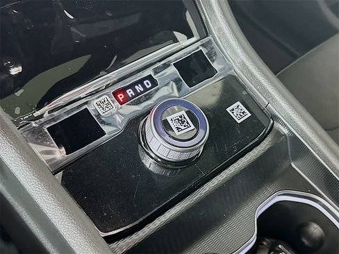 New 2025 Jeep Grand Cherokee Altitude image 12