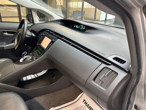 Used 2010 Toyota Prius Five FWD image 32