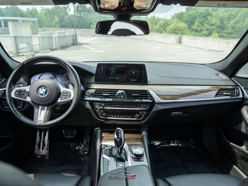Used 2018 BMW M550i xDrive AWD/4WD image 10