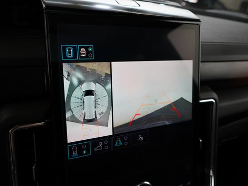 Used 2025 GMC Yukon Denali w/ Sun & Power Step Package AWD/4WD image 23