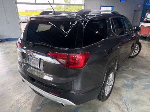 Used 2019 GMC Acadia SLE w/ GMC Pro Grade Package AWD/4WD image 2