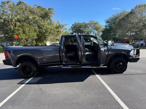 Used 2017 RAM 3500 Tradesman w/ Chrome Appearance Group image 89