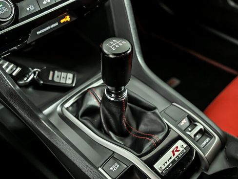 Used 2019 Honda Civic Type R image 27