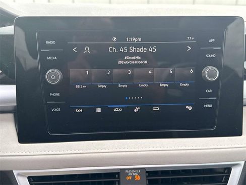 New 2025 Volkswagen Taos SE FWD image 22