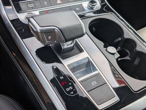 Used 2025 Audi Q7 3.0T Premium Plus AWD/4WD image 25