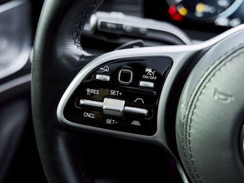 Used 2021 Mercedes-Benz Maybach GLS 600 4MATIC image 57