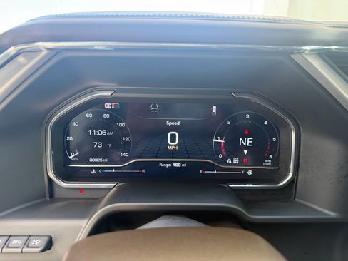 Used 2025 GMC Sierra 1500 Denali w/ Technology Package AWD/4WD image 15