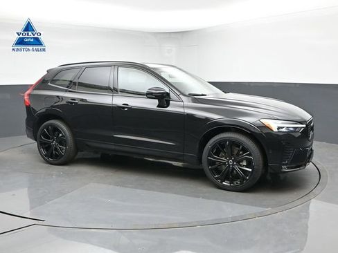 Used 2024 Volvo XC60 B5 Ultimate w/ Protection Package Premier AWD/4WD image 1