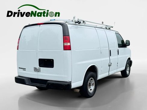 Used 2015 Chevrolet Express 3500 image 5