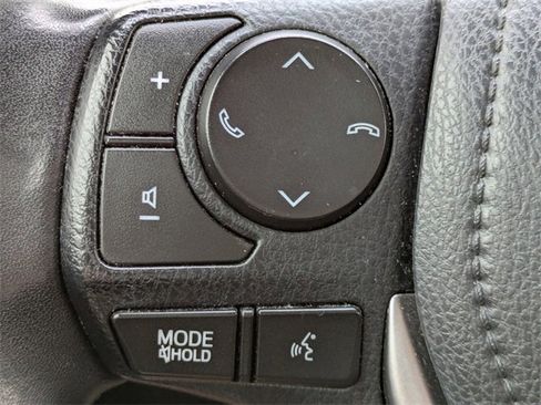 Used 2017 Toyota RAV4 XLE image 24