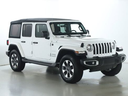 Used 2023 Jeep Wrangler Sahara w/ Cold Weather Group image 9