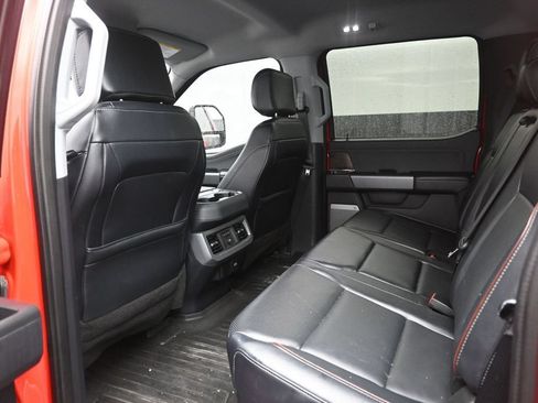 Used 2024 Ford F250 Lariat w/ Black Appearance Package AWD/4WD image 25