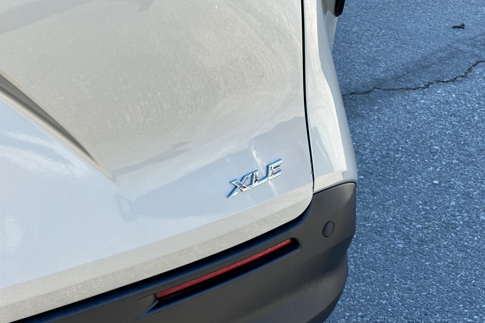 Certified 2025 Toyota Sienna XLE AWD/4WD image 14