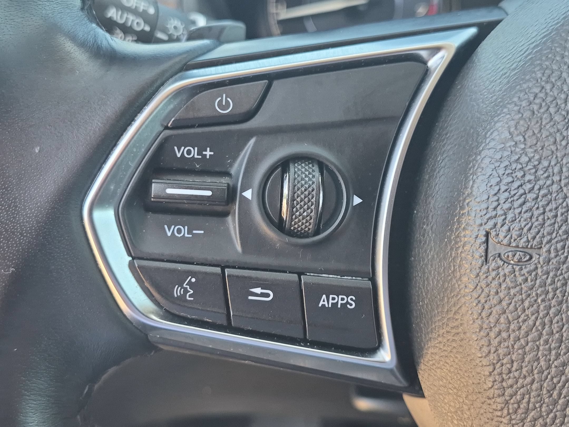 Used 2024 Acura RDX SH-AWD image 14