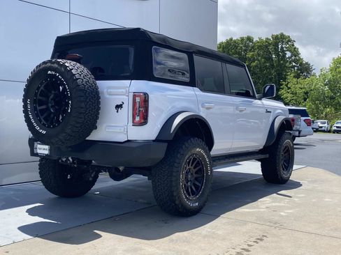 Used 2024 Ford Bronco Outer Banks AWD/4WD image 4