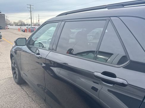 Used 2020 Ford Explorer ST w/ ST Street Pack image 15