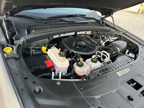 Used 2022 Jeep Grand Cherokee Limited 4xe image 41