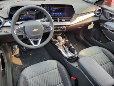 New 2026 Chevrolet Trax LT w/ LT Convenience Package FWD image 26