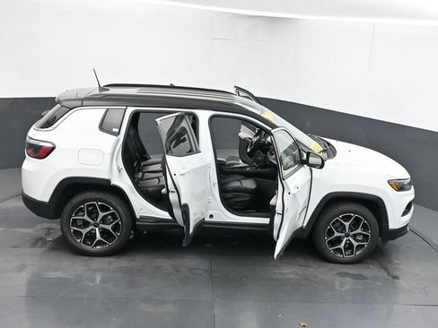 Used 2025 Jeep Compass Limited AWD/4WD image 67