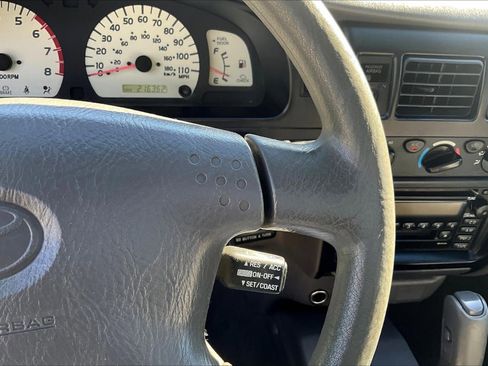 Used 2003 Toyota Tacoma 4x4 Xtracab V6 image 13