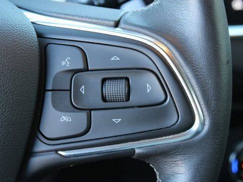 Certified 2022 Buick Encore GX Essence image 13