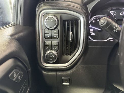 Used 2021 GMC Sierra 1500 SLT w/ SLT Premium Plus Package AWD/4WD image 18