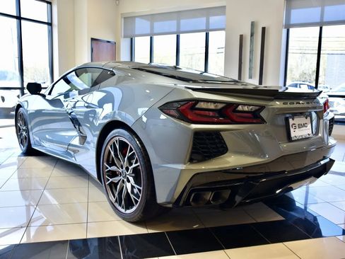 Used 2024 Chevrolet Corvette Stingray Coupe RWD image 4