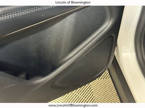 Used 2017 Lincoln MKC Reserve image 50