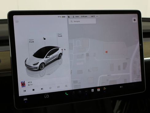 Used 2023 Tesla Model 3 Standard Range image 26