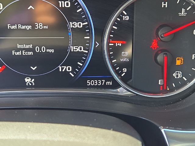 Used 2023 Chevrolet Traverse Premier AWD/4WD image 6