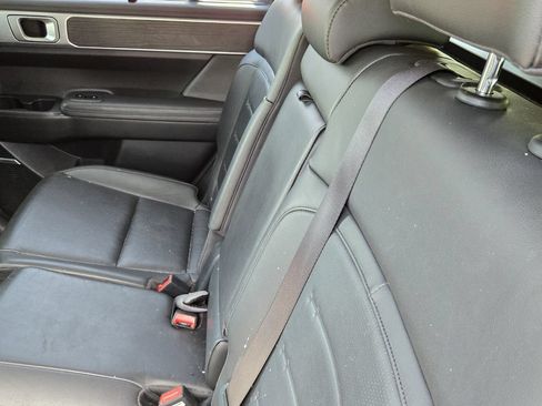 Used 2024 Hyundai Santa Fe Limited FWD image 11