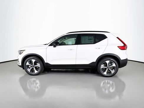 New 2026 Volvo XC40 B5 Plus w/ Protection Package Premier AWD/4WD image 4