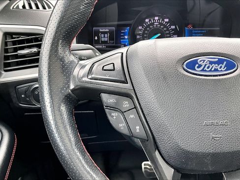 Used 2022 Ford Edge ST-Line AWD/4WD image 11