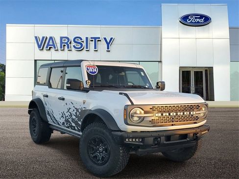 Certified 2024 Ford Bronco Badlands image 1