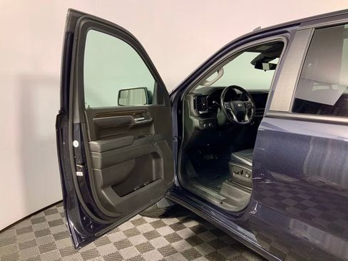 Used 2022 Chevrolet Silverado 1500 LT AWD/4WD image 10
