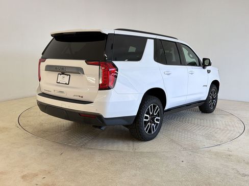 Used 2023 GMC Yukon AT4 w/ Technology Package AWD/4WD image 9