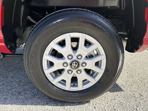 Certified 2026 Toyota Tacoma SR5 image 18