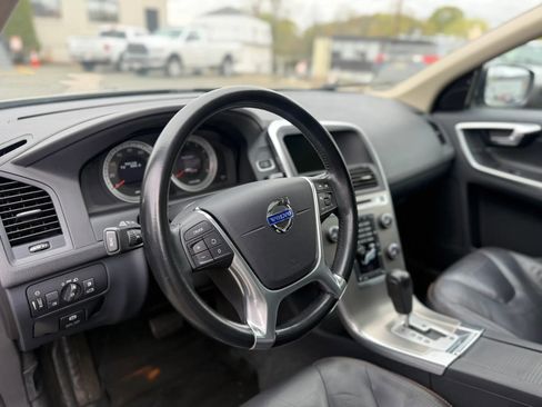 Used 2012 Volvo XC60 T6 AWD/4WD image 18