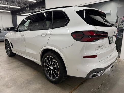 Used 2024 BMW X5 xDrive40i w/ Executive Package AWD/4WD image 6