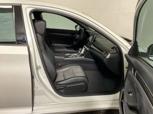 Used 2018 Honda Accord Sport image 36