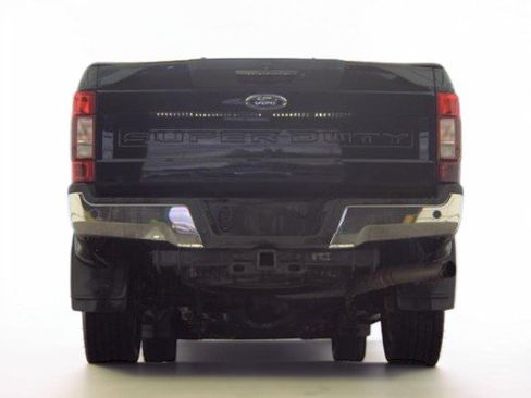 Used 2021 Ford F250 Lariat w/ Lariat Ultimate Package AWD/4WD image 5