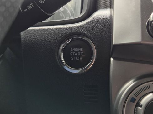 Used 2022 Toyota 4Runner Limited RWD image 21