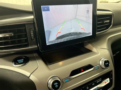 Used 2023 Ford Explorer XLT w/ Equipment Group 202A image 14