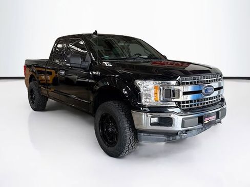 Used 2018 Ford F150 XLT w/ Equipment Group 302A Luxury image 3