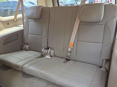 Used 2016 Chevrolet Suburban LTZ RWD image 45